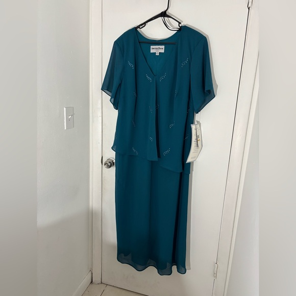 another thyme Dresses & Skirts - Elegant Teal Dress by American Princess